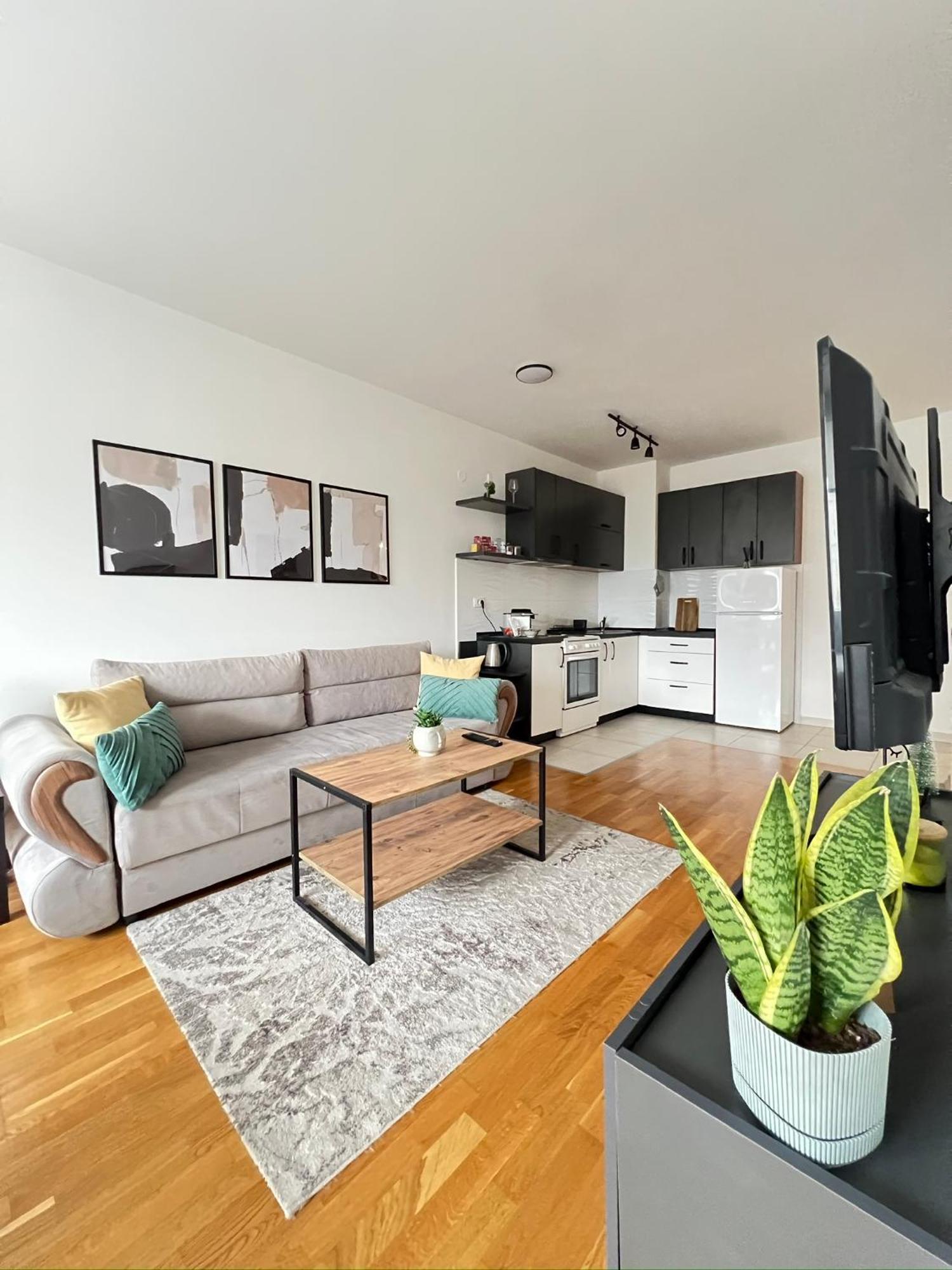 Urban Side Apartments สโกเปีย ภายนอก รูปภาพ
